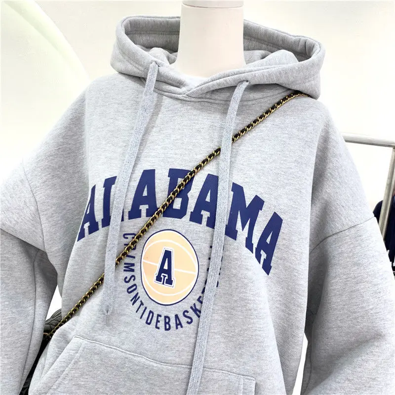 Designer New Hip Hop Women's Winter Tops Vintage Letters Print Sweatshirt Hoodies Casual Oversized Streetwear Clothes for Teens
Designer New Hip Hop Women's Winter Tops Vintage Letters Print Sweatshirt Hoodies Casual Oversized Streetwear Clothes for Teens