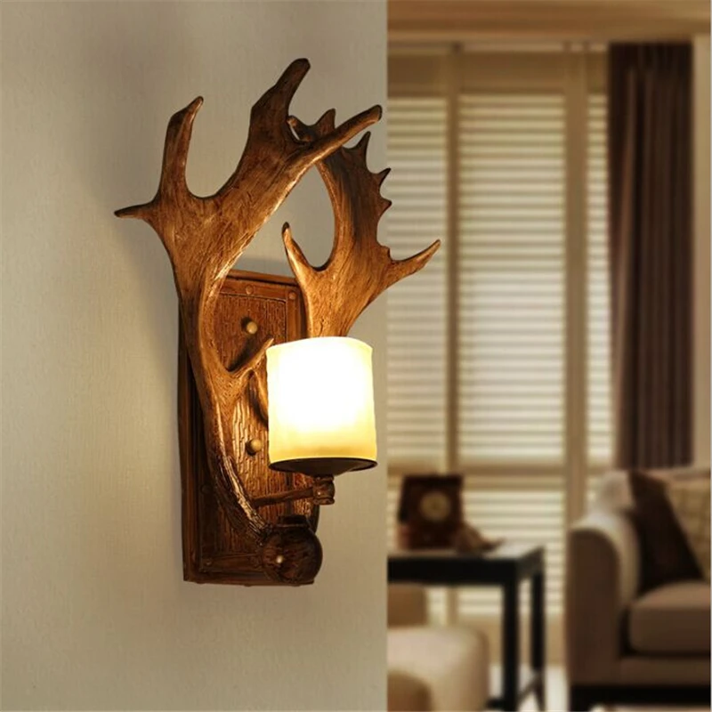 2019 American Retro Rural Resin Creative Personality Antlers Single Head Aisle Balcony Wall Light Free Shipping
2019 American Retro Rural Resin Creative Personality Antlers Single Head Aisle Balcony Wall Light Free Shipping