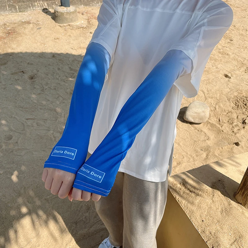 Gradient Solid Color Arm Cuff Sun Protection Ice Silk Sleeve Arm Sleeve Summer Outdoor Long Arm Cover Thin Soft Arm Sleeve New
Gradient Solid Color Arm Cuff Sun Protection Ice Silk Sleeve Arm Sleeve Summer Outdoor Long Arm Cover Thin Soft Arm Sleeve New