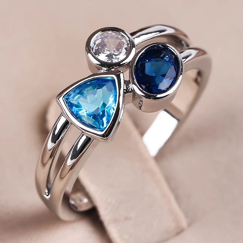 Women's Ring Luxury Oval Round Triangle Geometric Ring Silver Color Wedding Prty Jewelry Engagement Rings for Women
Women's Ring Luxury Oval Round Triangle Geometric Ring Silver Color Wedding Prty Jewelry Engagement Rings for Women