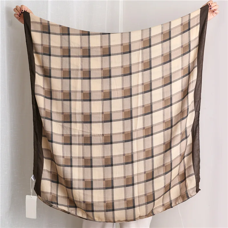 Fashion lattice Print silk Scarves Autumn Cotton and Linen Scarf ethnic style seaside Shawls lady summer Sunscreen Beach towel
Fashion lattice Print silk Scarves Autumn Cotton and Linen Scarf ethnic style seaside Shawls lady summer Sunscreen Beach towel