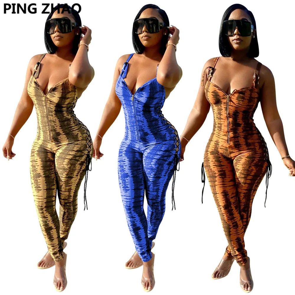 Женский комбинезон на подтяжках, на осень и зиму 
Женский комбинезон на подтяжках, на осень и зиму