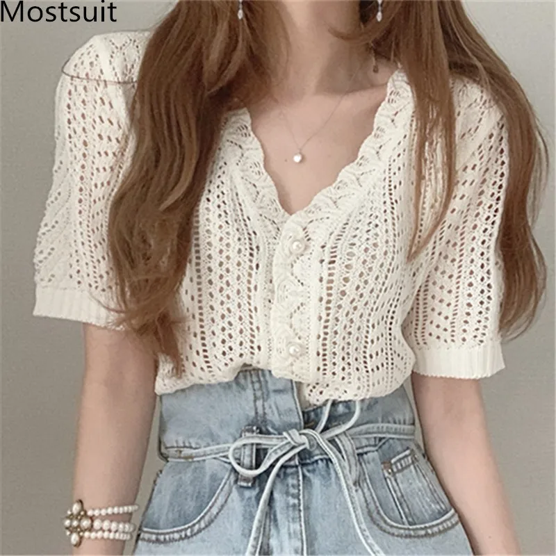 V-neck Short Sleeve Knitted Cardigan Tops Women Single-breasted Hollow Out Korean Vintage Fashion Jumpers Sweaters 2021
V-neck Short Sleeve Knitted Cardigan Tops Women Single-breasted Hollow Out Korean Vintage Fashion Jumpers Sweaters 2021