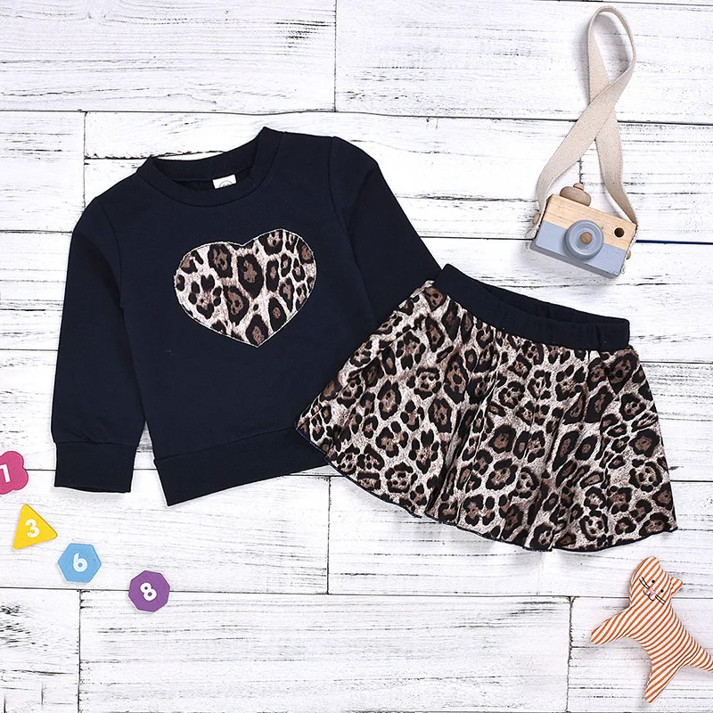 Girls Love Leopard Print Long-sleeved Short Skirt Two-piece Suit Kids Boutique Clothing Wholesale Toddler Girl Fall Clothes
Girls Love Leopard Print Long-sleeved Short Skirt Two-piece Suit Kids Boutique Clothing Wholesale Toddler Girl Fall Clothes