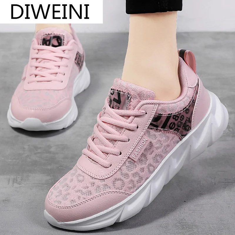 2021 Autumn Women Shoes Comfortable Breathable Luminous Casual Shoes Women's Lace-up Color Matching Non-slip Light Sneakers
2021 Autumn Women Shoes Comfortable Breathable Luminous Casual Shoes Women's Lace-up Color Matching Non-slip Light Sneakers