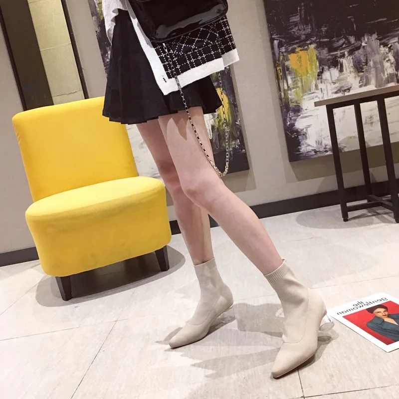 Crystal heel Boots Knitting Coarse heel Socks Boots 2019 Sharp Elastic Force Cloth heel Woman Boots
Crystal heel Boots Knitting Coarse heel Socks Boots 2019 Sharp Elastic Force Cloth heel Woman Boots