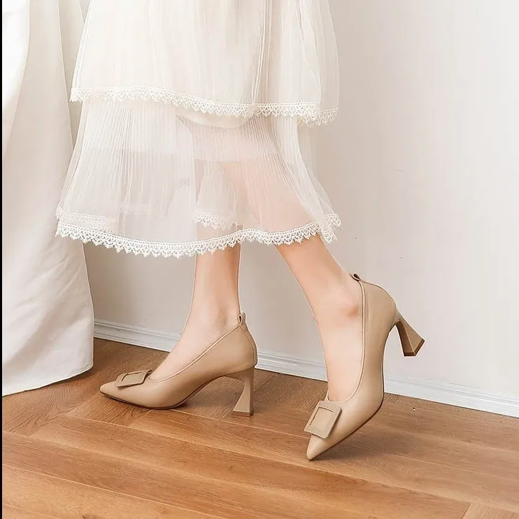 Branded Pumps Black Heel Shoe Sexy Sandals Shallow Mouth Lace-Up Clogs for Women Pointed Wedge Slip On 2021 Fashion Crossdresser
Branded Pumps Black Heel Shoe Sexy Sandals Shallow Mouth Lace-Up Clogs for Women Pointed Wedge Slip On 2021 Fashion Crossdresser