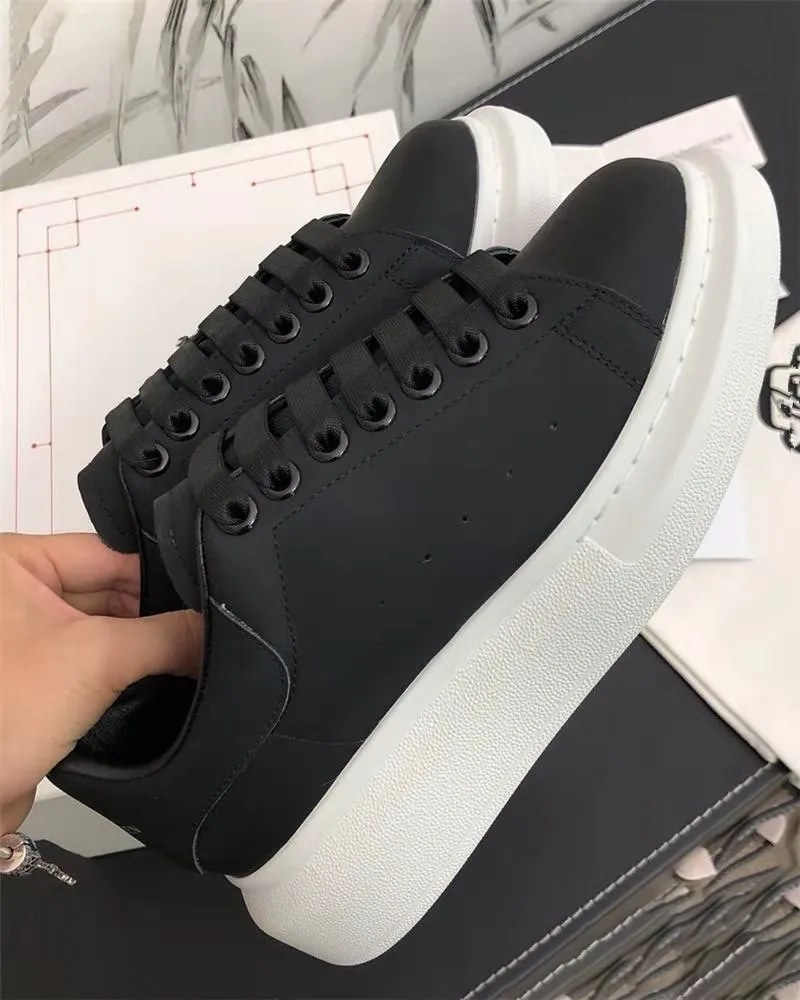 New couple shoes sneakers women shoes casual shoes increased platform shoes fashion trend man black female shoes KX5412
New couple shoes sneakers women shoes casual shoes increased platform shoes fashion trend man black female shoes KX5412