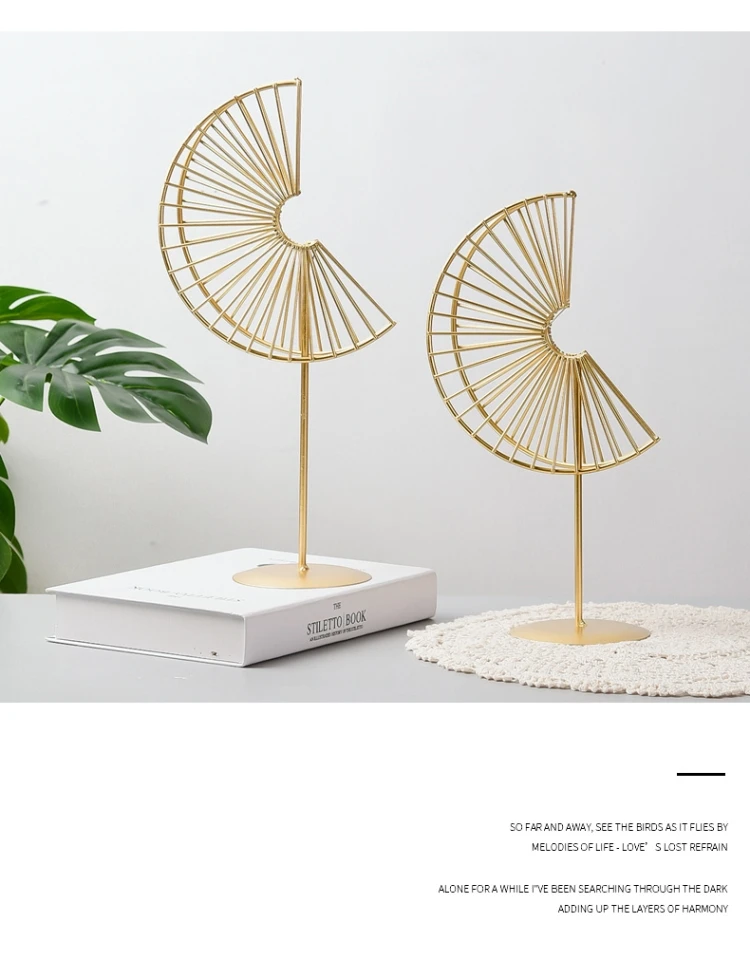 Nordic Vintage Creative Ginkgo Leaf Metal Ornaments Statue Home Decor Abstract Handicraft Sculpture Desktop Living Room Decor
Nordic Vintage Creative Ginkgo Leaf Metal Ornaments Statue Home Decor Abstract Handicraft Sculpture Desktop Living Room Decor