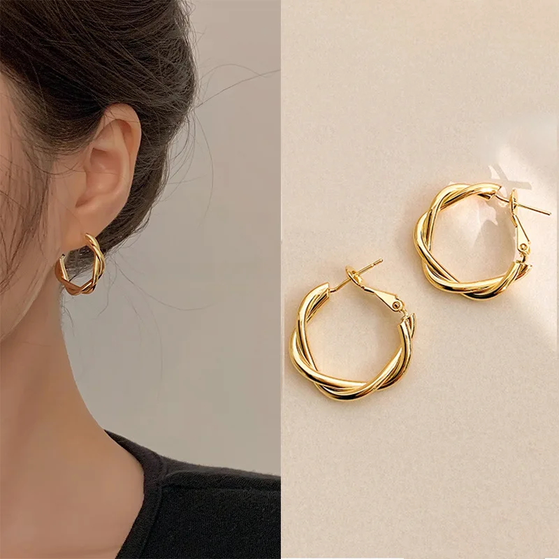earrings 2021 tren 1 pair helix piercings Hoop earrings fashion earrings gifts for women luxury Small earrings
earrings 2021 tren 1 pair helix piercings Hoop earrings fashion earrings gifts for women luxury Small earrings