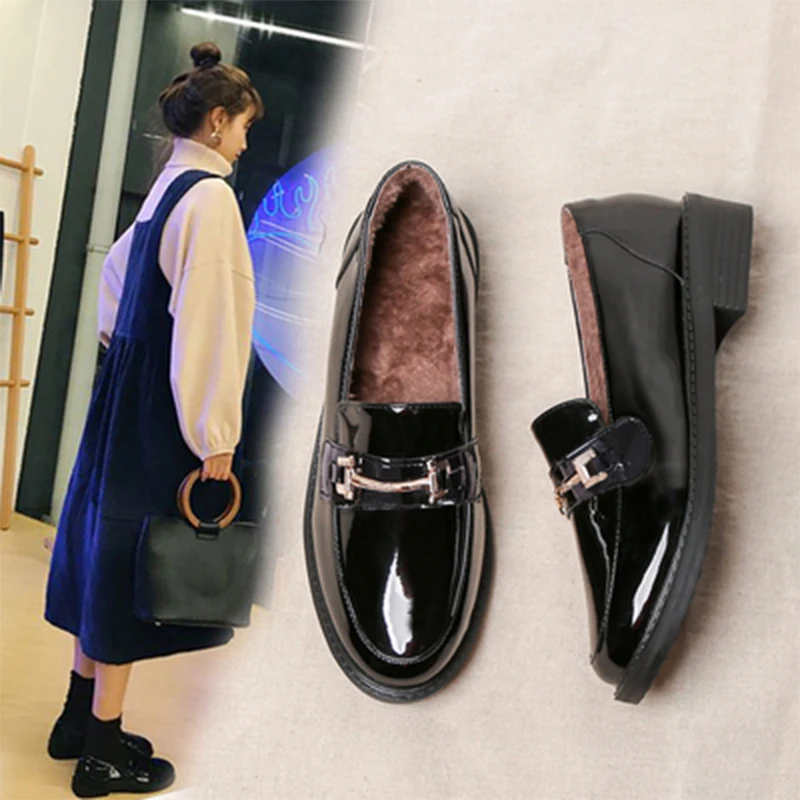 Black loafers Women leather shoes New hot sale pea shoes patent leather 2020 women shoes Casual autumn and winter
Black loafers Women leather shoes New hot sale pea shoes patent leather 2020 women shoes Casual autumn and winter