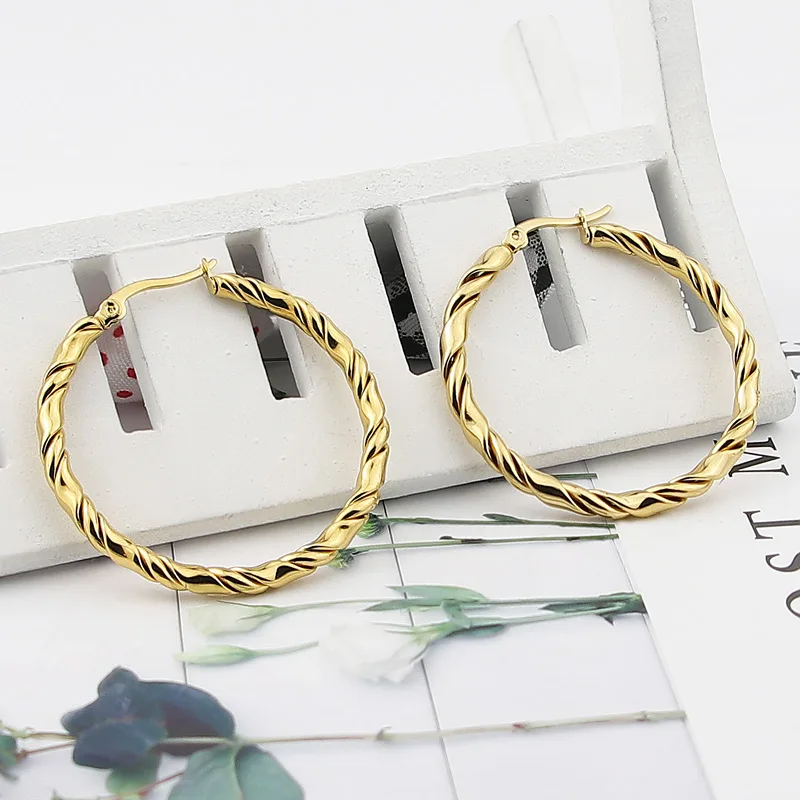 New Fashion Jewelry Stainless Steel Smooth Twisted Wire Twist Earrings For Women's Party Wedding Gifts Wholesale
New Fashion Jewelry Stainless Steel Smooth Twisted Wire Twist Earrings For Women's Party Wedding Gifts Wholesale