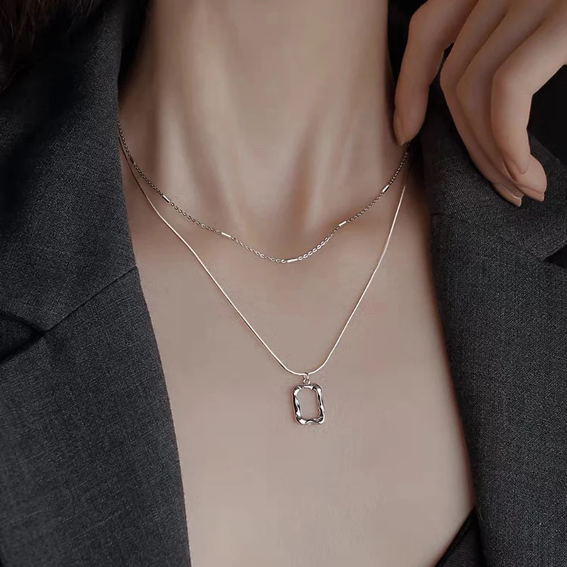 925 Sterling Silver Irregular Square Pendant Necklaces for Women Light Luxury Minimalist Clavicle Chain Accessories
925 Sterling Silver Irregular Square Pendant Necklaces for Women Light Luxury Minimalist Clavicle Chain Accessories