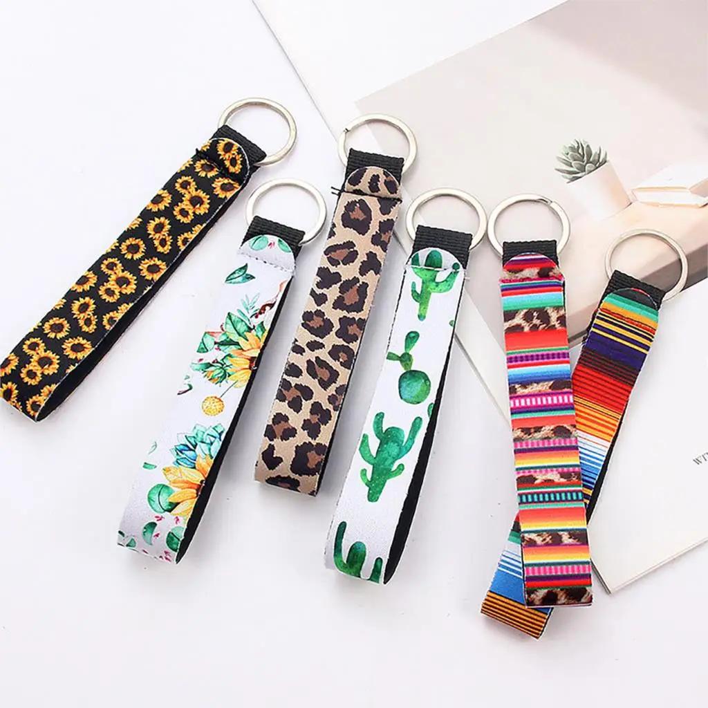 Trendy Sunflower Leopard Printed Keychain For Women Key Chain Lanyard Long Hanging Strap Key Holder Key Rings Jewelry Accessory
Trendy Sunflower Leopard Printed Keychain For Women Key Chain Lanyard Long Hanging Strap Key Holder Key Rings Jewelry Accessory