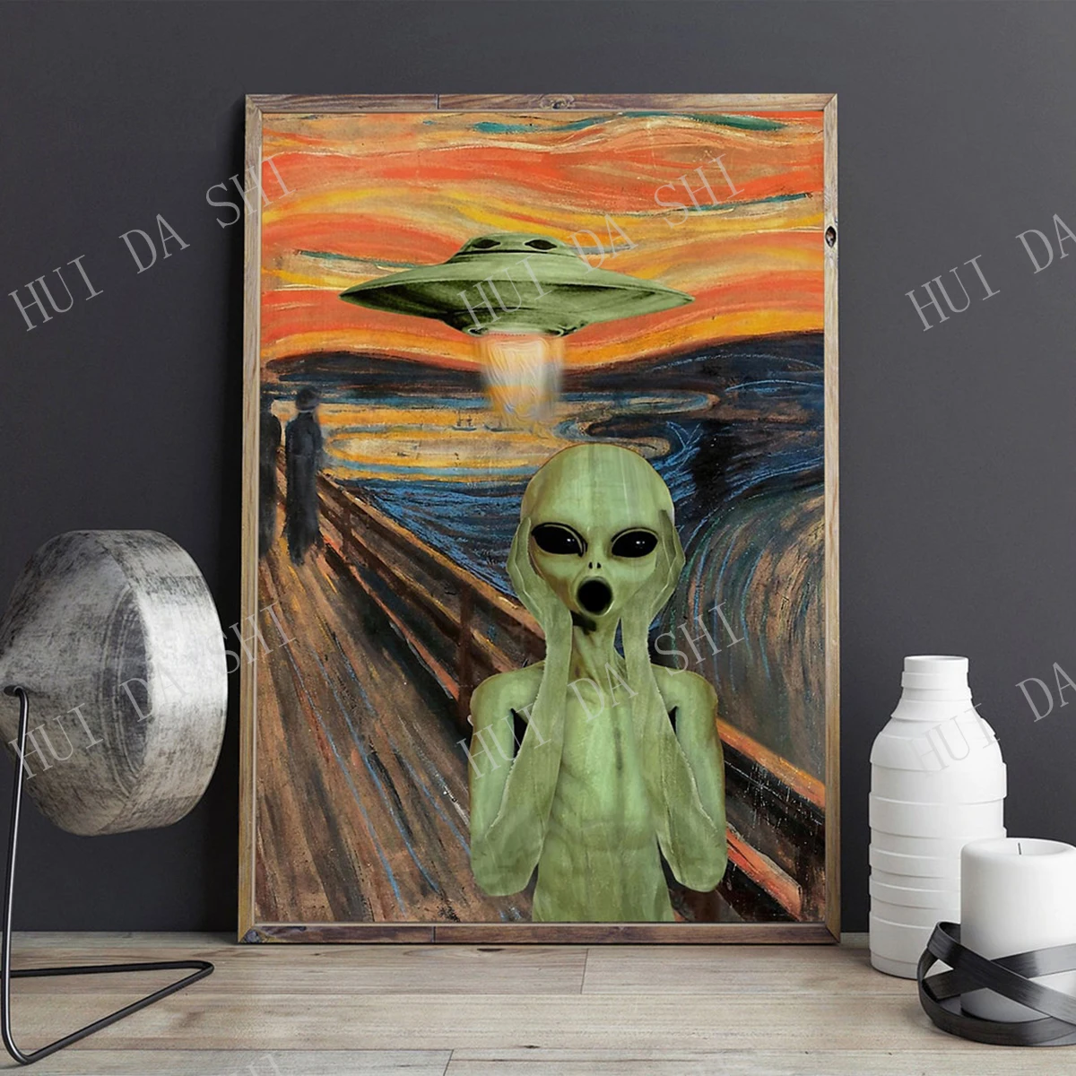 Фото Постер НЛО/UFO постер с изображением чужого/инопланетянин визжащий