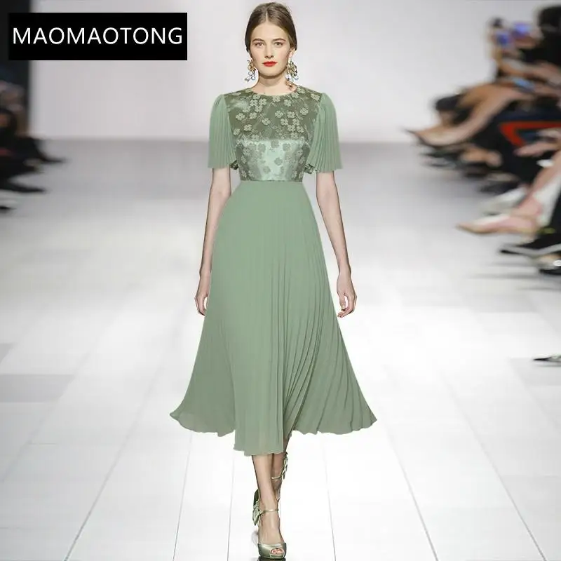 Fashion Runway Summer Green Dress Women's O-neck Butterfly Sleeve Splicing Embroidered Pleated Elegant Party Dress
Fashion Runway Summer Green Dress Women's O-neck Butterfly Sleeve Splicing Embroidered Pleated Elegant Party Dress