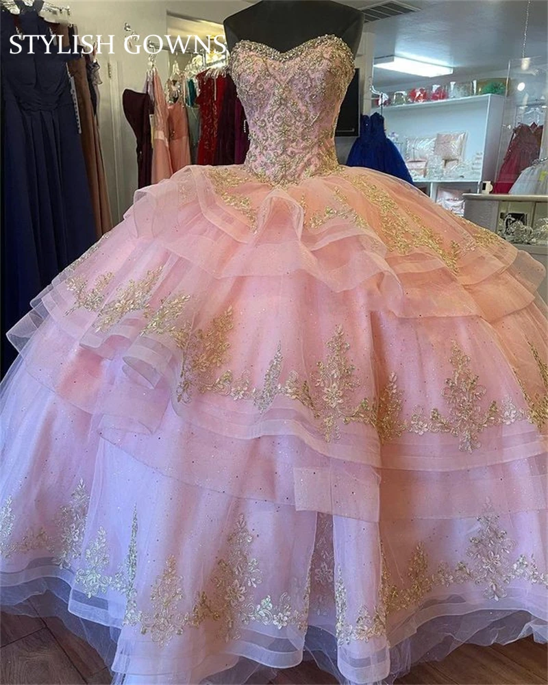 Pink Strapless Sleeveless Ball Gown Quinceanera Dresses Tiered Lace Up Back Sweet 16 Dress Celebrity Party Gowns Graduation
Pink Strapless Sleeveless Ball Gown Quinceanera Dresses Tiered Lace Up Back Sweet 16 Dress Celebrity Party Gowns Graduation