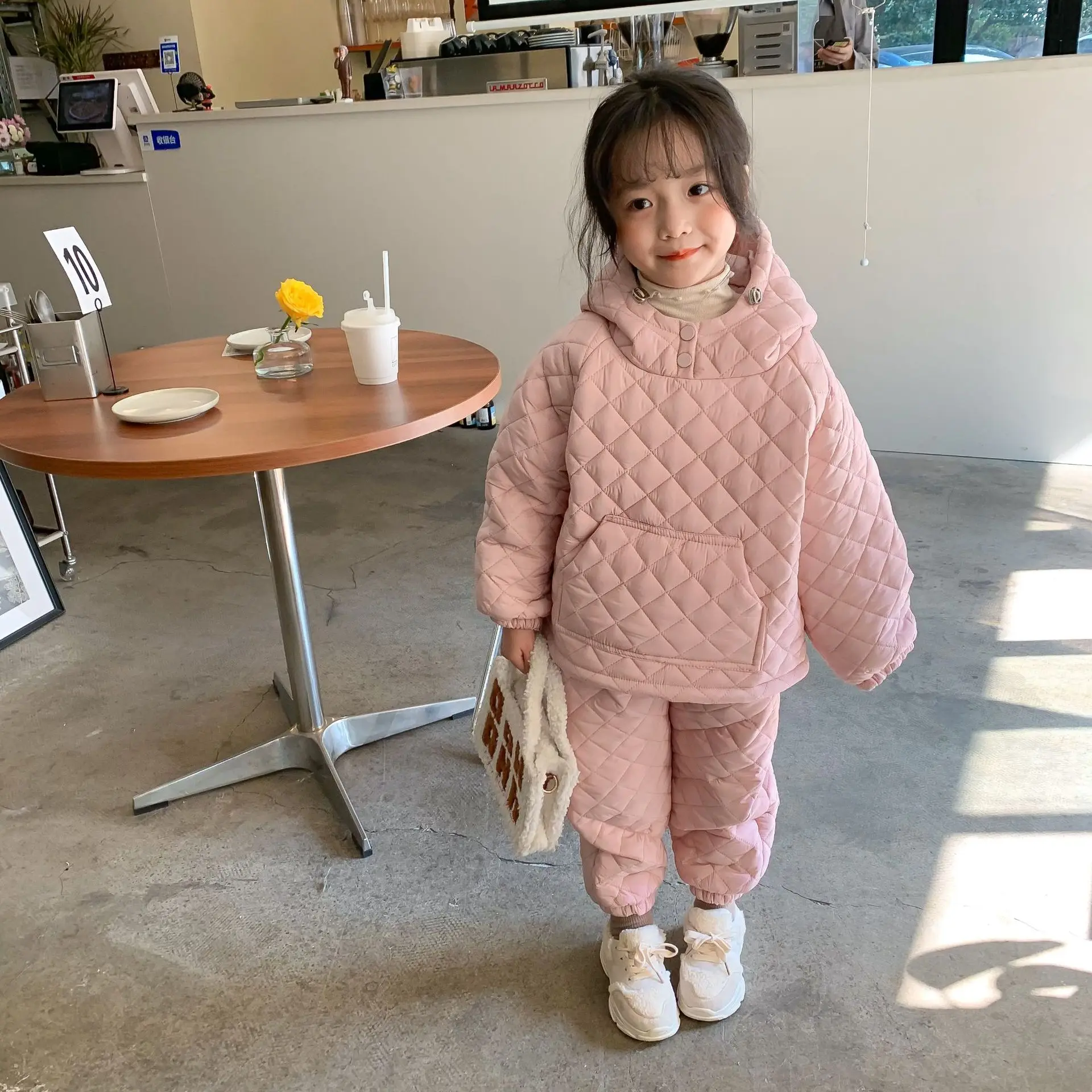 MILA CHOU 2021 Winter Baby Girls Warm Quilted Hooded Pullover Top+Pants 2Pcs Children Thicken Cotton-padded Suit Kid Outfit Set
MILA CHOU 2021 Winter Baby Girls Warm Quilted Hooded Pullover Top+Pants 2Pcs Children Thicken Cotton-padded Suit Kid Outfit Set