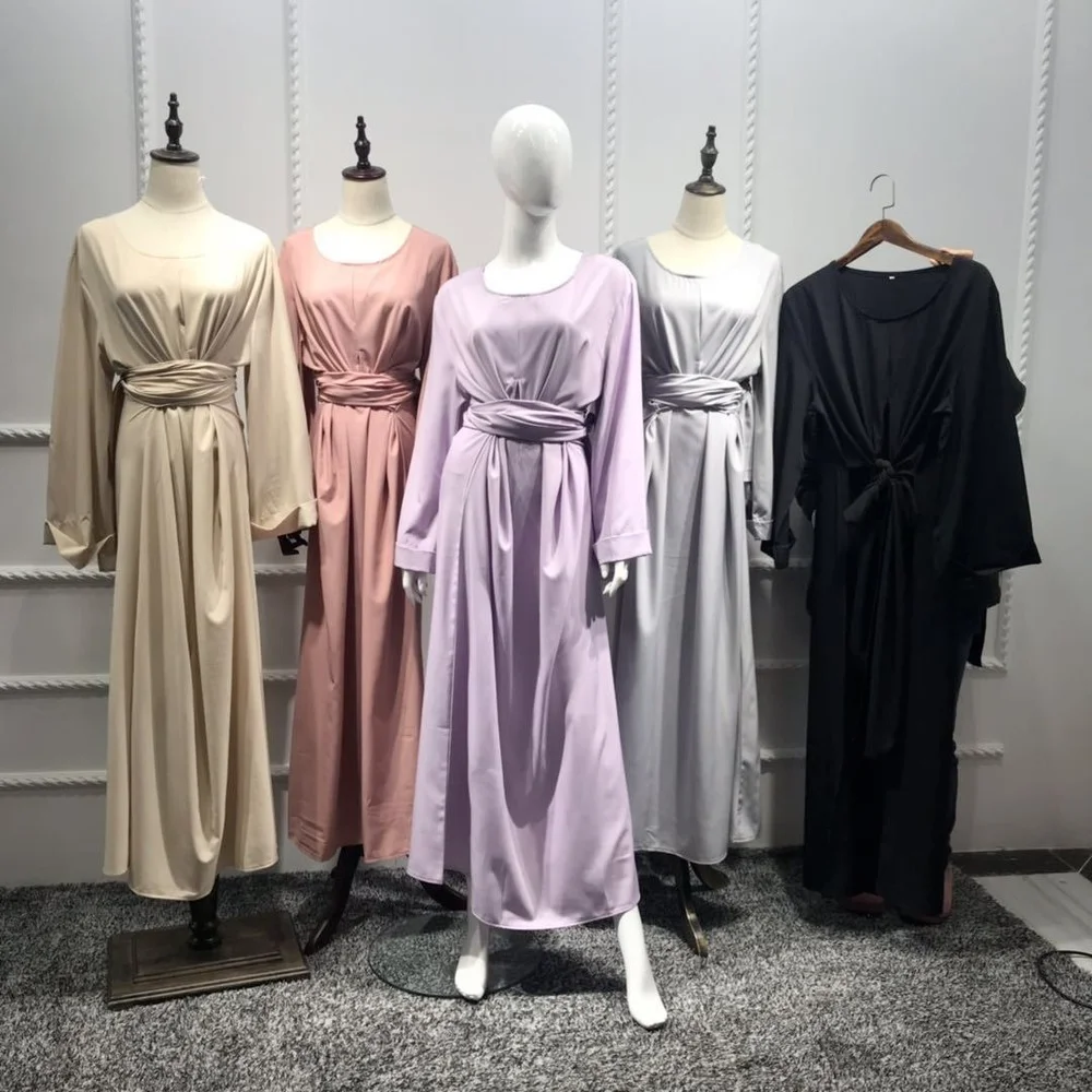 Fahion Muslimah fake two pieces Robe Musulmane Turkish Dubai fashion Muslim kaftan Robe full length Worship Service abaya 2021
Fahion Muslimah fake two pieces Robe Musulmane Turkish Dubai fashion Muslim kaftan Robe full length Worship Service abaya 2021