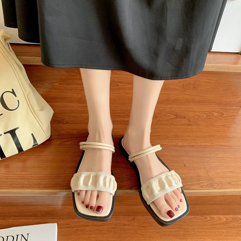 Flat Shoes Female Slippers Soft Slides Low Slipers Women Square Toe Fashion Comfort Summer 2021 Beach Luxury PU Rome Scandals
Flat Shoes Female Slippers Soft Slides Low Slipers Women Square Toe Fashion Comfort Summer 2021 Beach Luxury PU Rome Scandals
