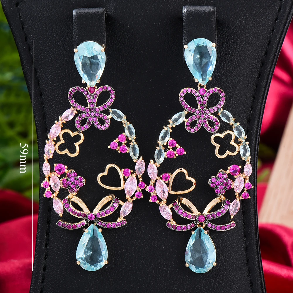 KellyBola Jewelry Luxury Shiny Crystal Pendant Hollow Cubic Zirconia Earrings Female Banquet Anniversary Exquisite Accessories
KellyBola Jewelry Luxury Shiny Crystal Pendant Hollow Cubic Zirconia Earrings Female Banquet Anniversary Exquisite Accessories
