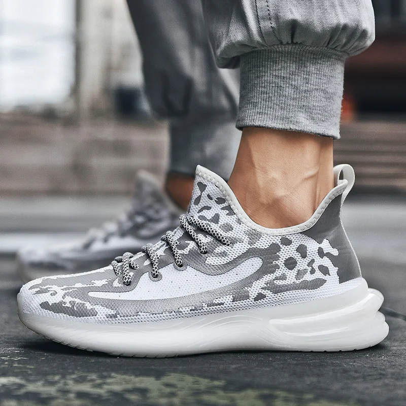 Sapato Casual Male Sneakers Men's Summer Fashion Men Casual Shoes Man Black Light Breathable Fashionable Sports 
Sapato Casual Male Sneakers Men's Summer Fashion Men Casual Shoes Man Black Light Breathable Fashionable Sports
