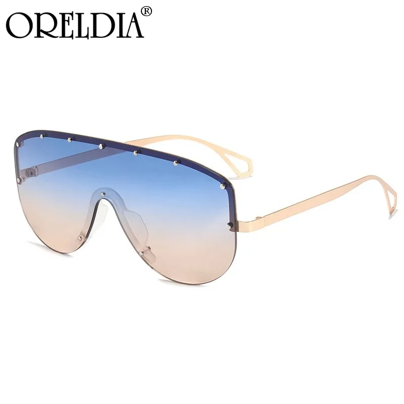 Ladies Sunglasses European And American Punk Style Rivet Sunglasses Personality Men And Women Metal One Piece Sunglasses Hot
Ladies Sunglasses European And American Punk Style Rivet Sunglasses Personality Men And Women Metal One Piece Sunglasses Hot