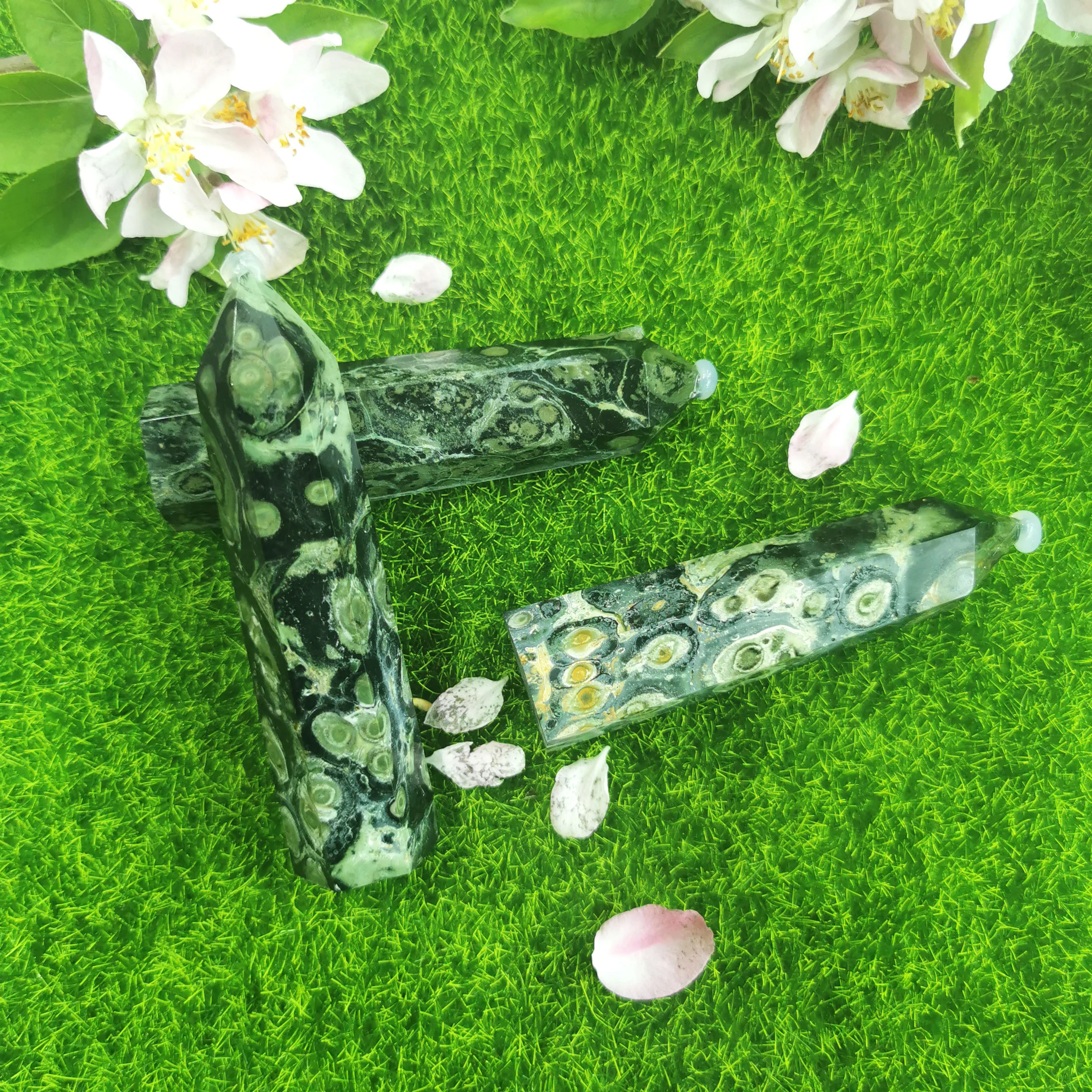 Hot Sell Natural Kambaba Crystal Stone Point Healing Crystal Stone Decor Home Decoration
Hot Sell Natural Kambaba Crystal Stone Point Healing Crystal Stone Decor Home Decoration