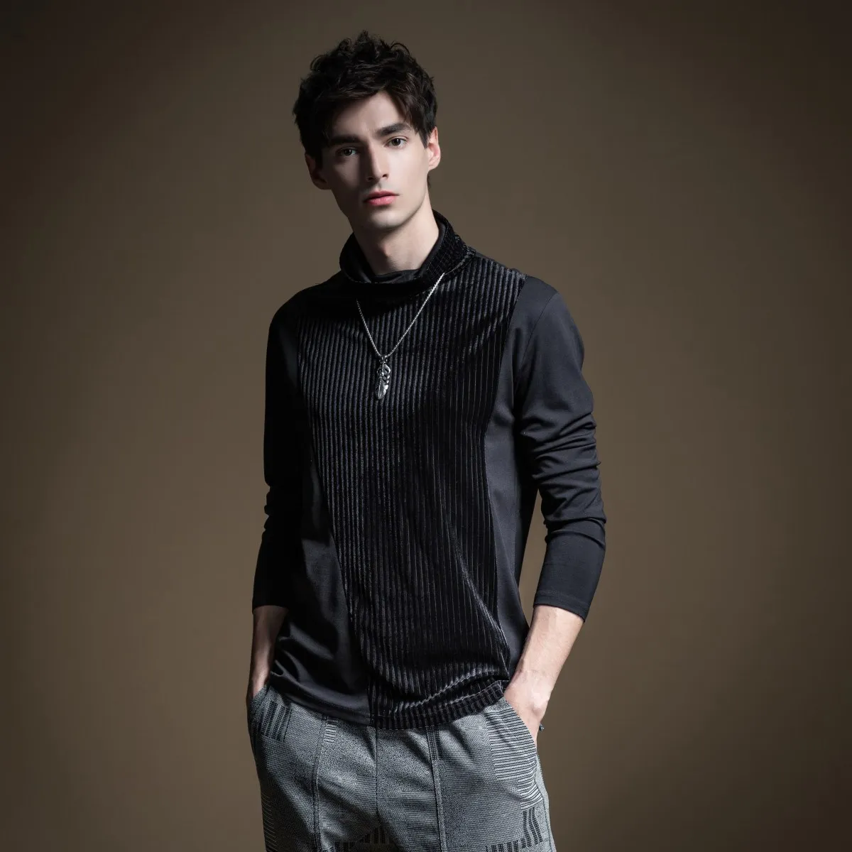 PINLI 2020 Spring New High-necked Slim Fit Asymmetrical Stitching Micro-elastic Men Long-sleeved T-shirt Quality Wear B201111294
PINLI 2020 Spring New High-necked Slim Fit Asymmetrical Stitching Micro-elastic Men Long-sleeved T-shirt Quality Wear B201111294