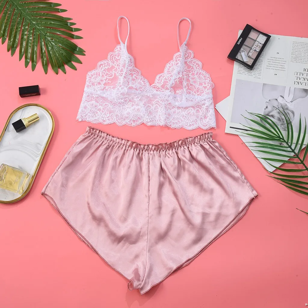 Women's Sleepwear Sexy Satin Pajama Set Lace V-Neck Nightgowns Sleeveless Cute Cami Top And Shorts Homewear Pijamas De Mujer
Women's Sleepwear Sexy Satin Pajama Set Lace V-Neck Nightgowns Sleeveless Cute Cami Top And Shorts Homewear Pijamas De Mujer