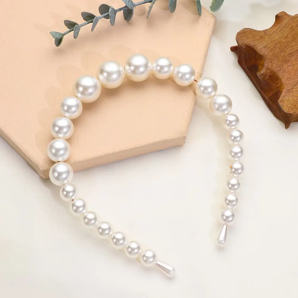Ornament Pearl Alloy Female Headwraps Hair Accessories Hairbands Hair Holder For Women|Girls
Ornament Pearl Alloy Female Headwraps Hair Accessories Hairbands Hair Holder For Women|Girls
