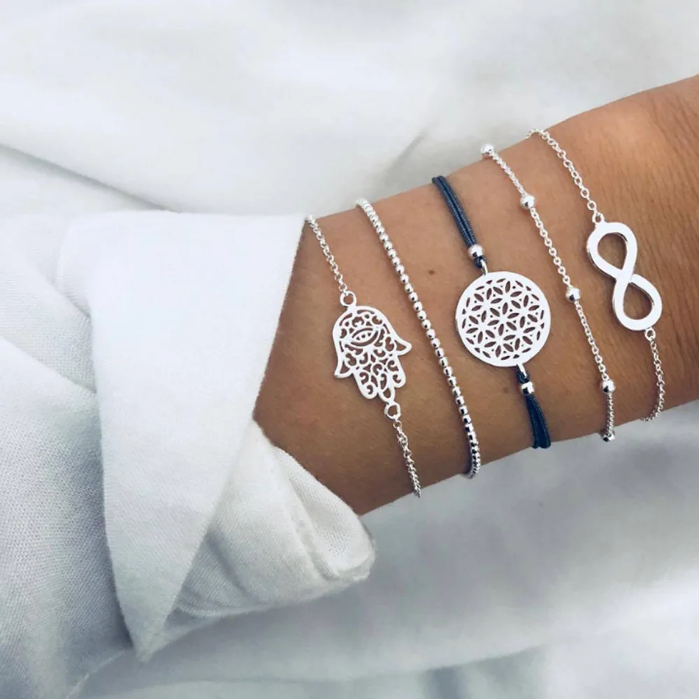 2021 New Fashion Bohemian Black Rope Chain Bracelet Set For Women Aircraft Shell Moon Heart Crystal Charm Jewelry
2021 New Fashion Bohemian Black Rope Chain Bracelet Set For Women Aircraft Shell Moon Heart Crystal Charm Jewelry
