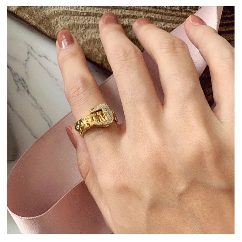 Adjustable Belt Buckle bling CZ Zircon Rings Detachable Metal Soft linked Chain Ring Luxury Charm Rings For Women jewelry 2020
Adjustable Belt Buckle bling CZ Zircon Rings Detachable Metal Soft linked Chain Ring Luxury Charm Rings For Women jewelry 2020