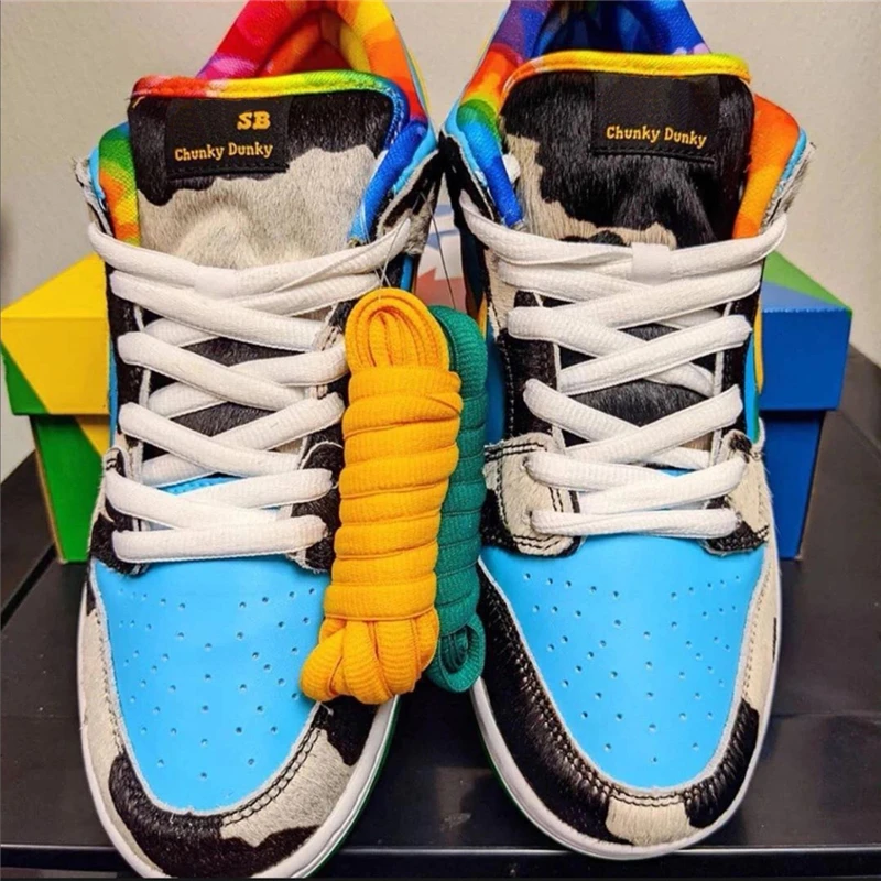 2020 New Authentic Ben Jerrys x SB Dunks Low Chunky Dunky White Lagoon Pulse Black Universit Running Shoes CU3244-100
2020 New Authentic Ben Jerrys x SB Dunks Low Chunky Dunky White Lagoon Pulse Black Universit Running Shoes CU3244-100