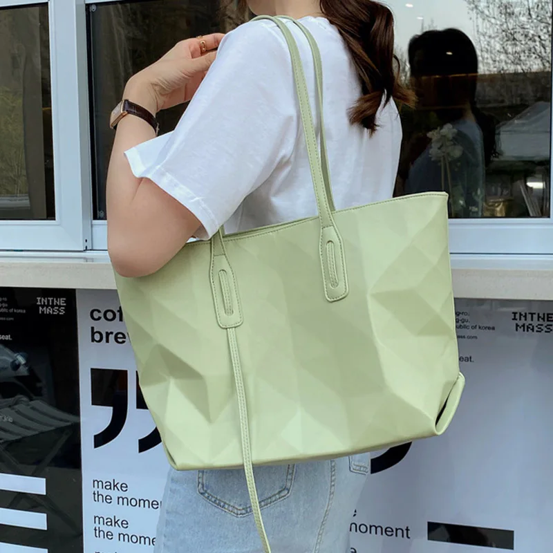 Ladies Large-Capacity Handbags 2021 Summer New Small Fresh Soft Leather Fashion Shoulder Shopping Bag For Women Retro Armpit Bag
Ladies Large-Capacity Handbags 2021 Summer New Small Fresh Soft Leather Fashion Shoulder Shopping Bag For Women Retro Armpit Bag
