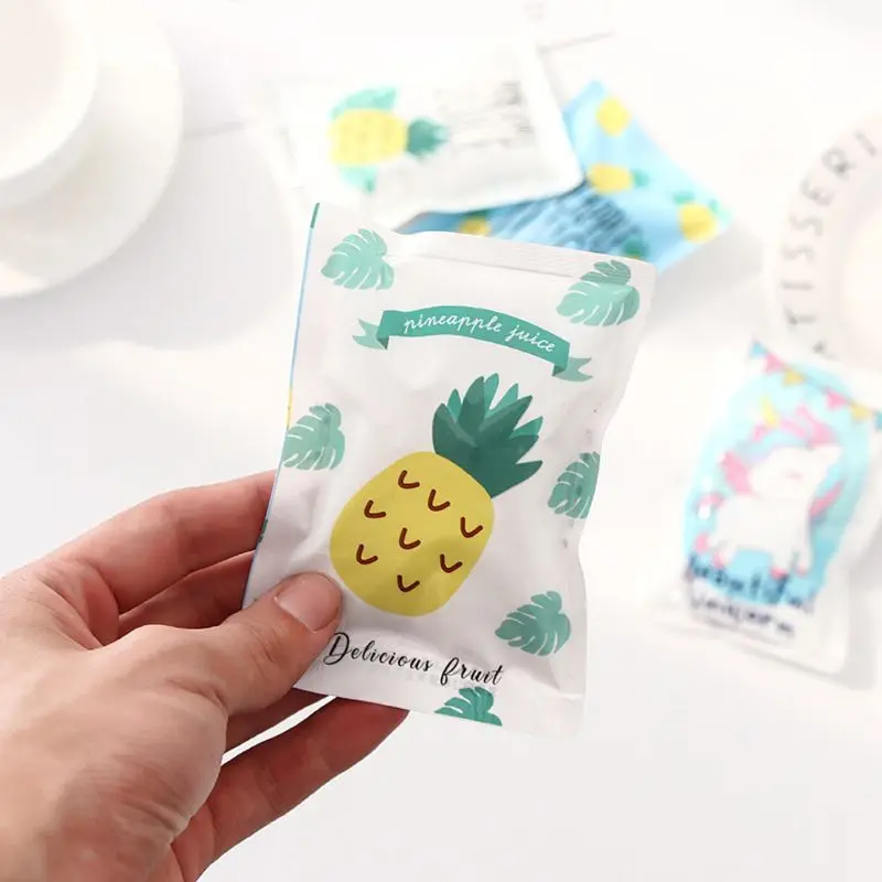 Creative Cartoon Portable Mini Reusable Ice Pack Cold Gel Insulated Cooler Bag 20CA
Creative Cartoon Portable Mini Reusable Ice Pack Cold Gel Insulated Cooler Bag 20CA