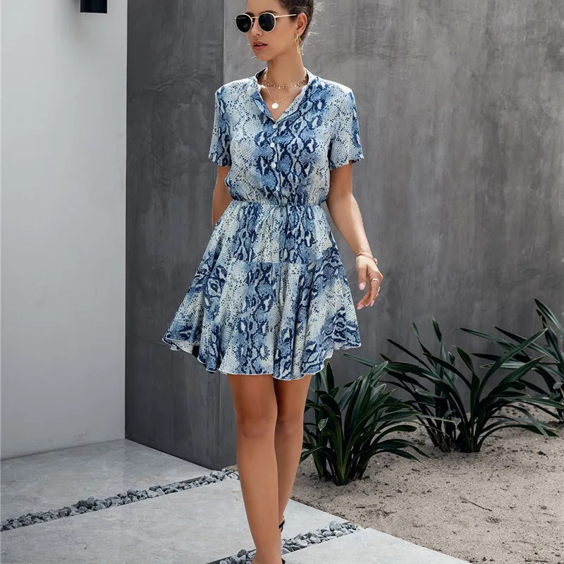Summer Casual Women Snake Print Slim Mini Dress 2020 Fashion Vintage Single Breasted Dress
Summer Casual Women Snake Print Slim Mini Dress 2020 Fashion Vintage Single Breasted Dress