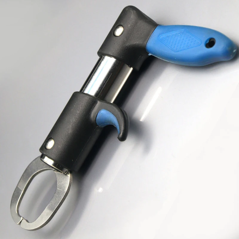 Portable Fish Grip Gun Type Fish Clamp Control Fish Holder Stainless Steel Grab Carp Fishing Lip Gripper Fishing Tools Outdoor 
Portable Fish Grip Gun Type Fish Clamp Control Fish Holder Stainless Steel Grab Carp Fishing Lip Gripper Fishing Tools Outdoor