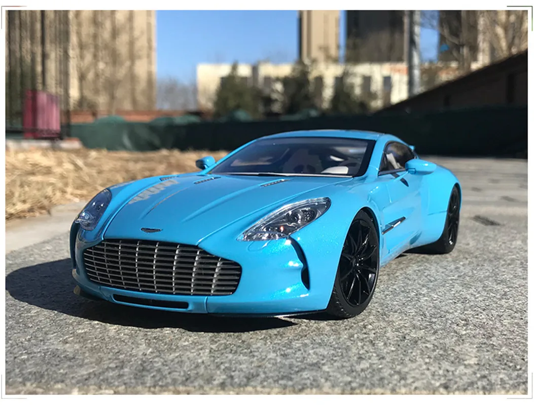 1/18 AUTOart 70245 For ASTON MARTIN ONE 77 Diecast Model Car DIAVOLO Blue Gift Collection Ornament Display Metal,Plastic
1/18 AUTOart 70245 For ASTON MARTIN ONE 77 Diecast Model Car DIAVOLO Blue Gift Collection Ornament Display Metal,Plastic