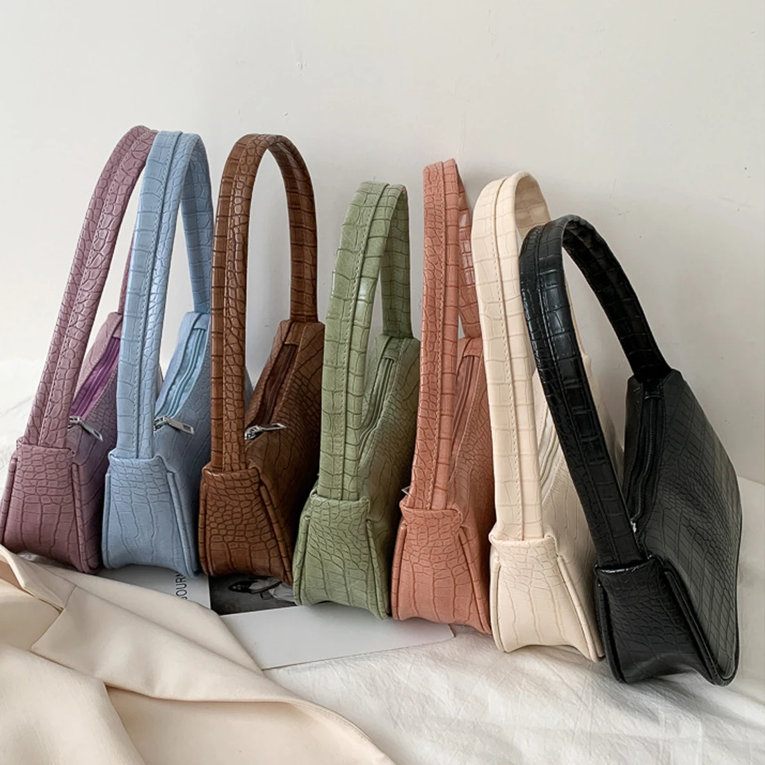 New Fashion Women Small Handbags Soft PU Leather Ladies Underarm Bag Small Square Shoulder Bags For Women Female Travel Tote
New Fashion Women Small Handbags Soft PU Leather Ladies Underarm Bag Small Square Shoulder Bags For Women Female Travel Tote