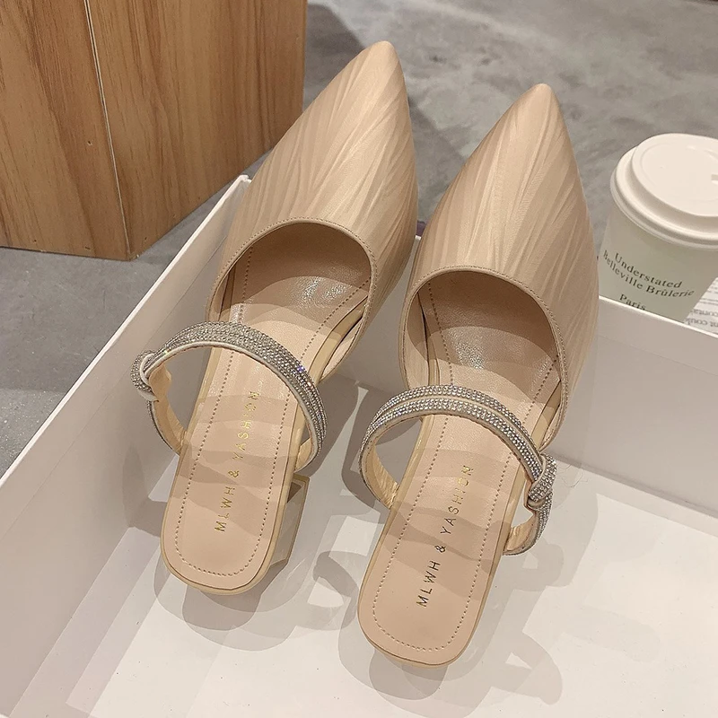 wohdhe Sexy Women Slippers Mid Heels Slip On Pointed Toe Super Mules Spring Summer Luxury Platform Women Designer Slides
wohdhe Sexy Women Slippers Mid Heels Slip On Pointed Toe Super Mules Spring Summer Luxury Platform Women Designer Slides
