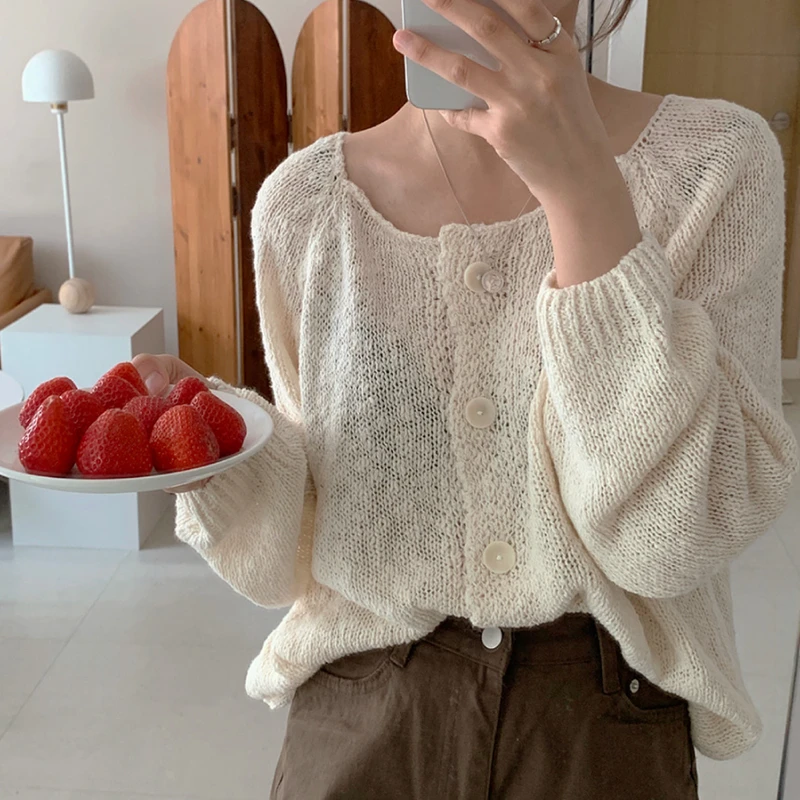 Loose Knitted Sweater Cardigan Women Oversized Casual White Outwear Female Fashion Korean Solid O Neck Tops 2020 Spring Autumn
Loose Knitted Sweater Cardigan Women Oversized Casual White Outwear Female Fashion Korean Solid O Neck Tops 2020 Spring Autumn