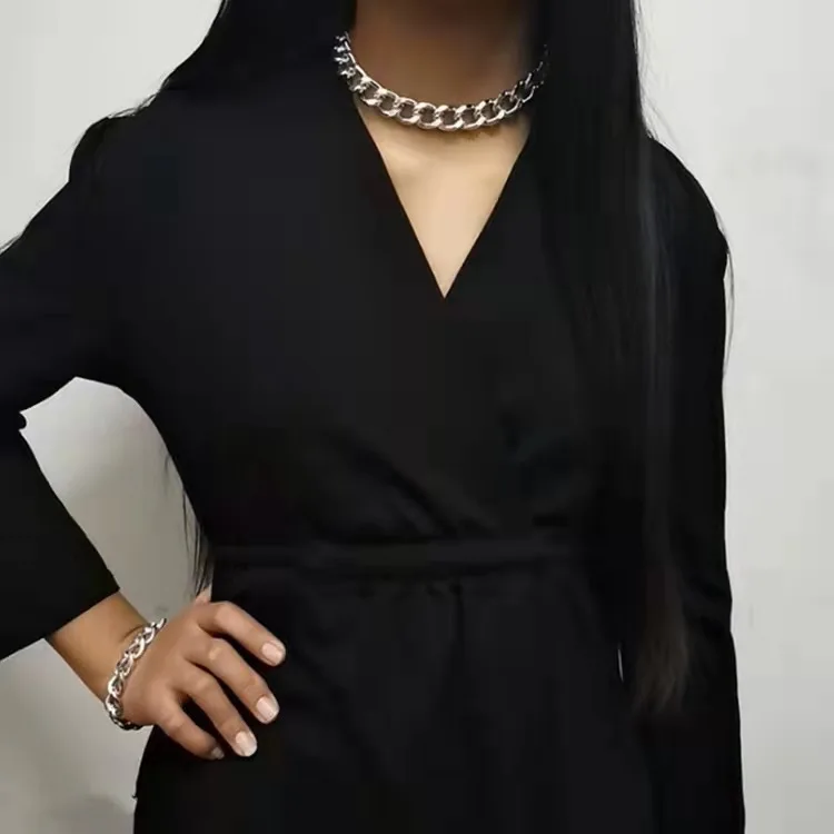 European and American cross border new products fashion personality simple thick chain necklace bracelet versatile punk clavicl 
European and American cross border new products fashion personality simple thick chain necklace bracelet versatile punk clavicl