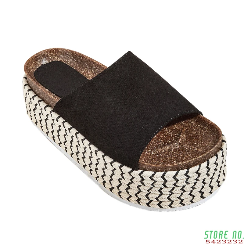 2020 Women Slippers Summer High Heel Slides Outdoor Ladies Shoes Peep Toe Bling Causal Platform Fashion Woman Slippers Shoes 
2020 Women Slippers Summer High Heel Slides Outdoor Ladies Shoes Peep Toe Bling Causal Platform Fashion Woman Slippers Shoes