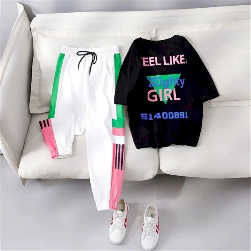2021 Summer New Women's Suits Two-piece Sports Suit Woman Tshirts Fashion Loose Casual Pants Two Piece Set Thin Clothing Women
2021 Summer New Women's Suits Two-piece Sports Suit Woman Tshirts Fashion Loose Casual Pants Two Piece Set Thin Clothing Women