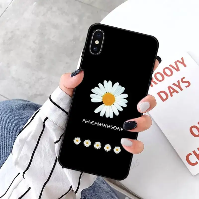Black White Flower Daisy Phone Case for iPhone 11 12 pro XS MAX 8 7 6 6S Plus X 5S SE 2020 XR
Black White Flower Daisy Phone Case for iPhone 11 12 pro XS MAX 8 7 6 6S Plus X 5S SE 2020 XR