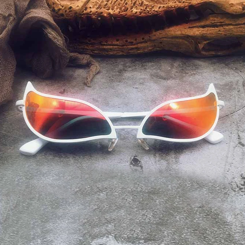 Takerlama Donquixote Doflamingo Cosplay Eyewear Glasses Men Plastic Sunglasses Anime Costumes Props
Takerlama Donquixote Doflamingo Cosplay Eyewear Glasses Men Plastic Sunglasses Anime Costumes Props