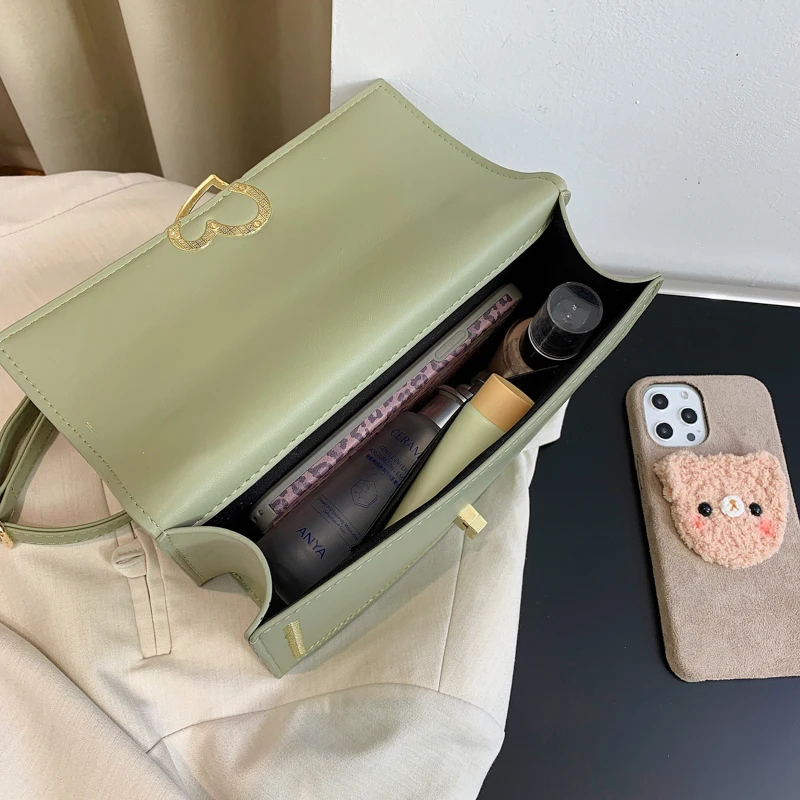 Fashion Chain Shoulder Cross Body Bag Women Small Leather Flap High Quality Purses and Handbags Luxury Designer Sac A Main Trend
Fashion Chain Shoulder Cross Body Bag Women Small Leather Flap High Quality Purses and Handbags Luxury Designer Sac A Main Trend