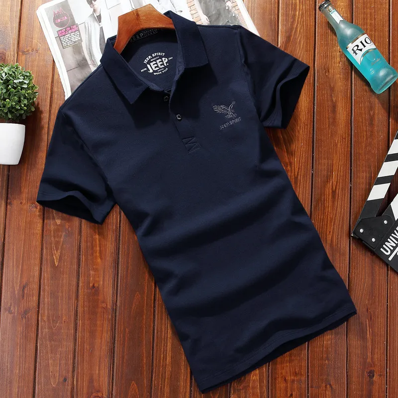 New spring and summer men's short-sleeved T-shirt European and American striped print 
New spring and summer men's short-sleeved T-shirt European and American striped print