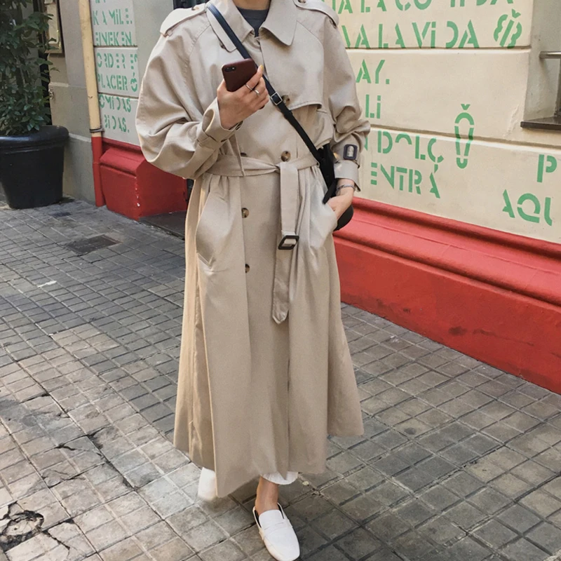 British Double Breasted Oversized Long Trench Coat Women Windbreaker Fashion Female Turn-down Collar Long Overcoats
British Double Breasted Oversized Long Trench Coat Women Windbreaker Fashion Female Turn-down Collar Long Overcoats